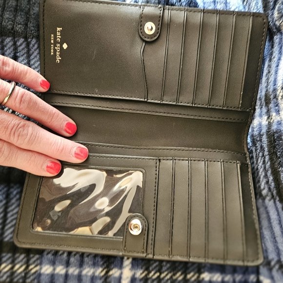 Black Kate Spade wallet - Picture 3 of 14